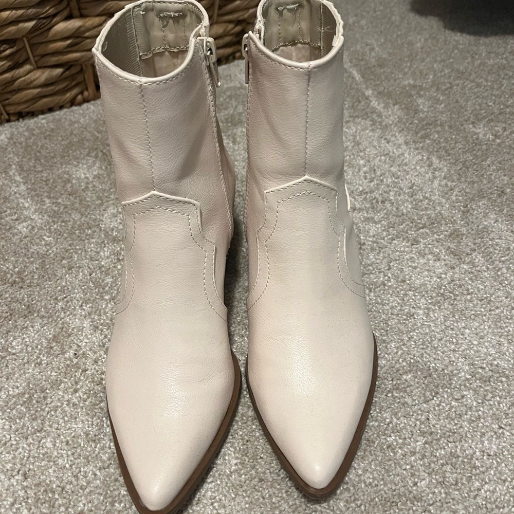 Pink Lily Cream Ankle Booties